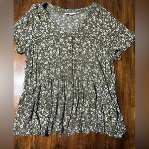 Flowy Green Floral Button-Up Blouse